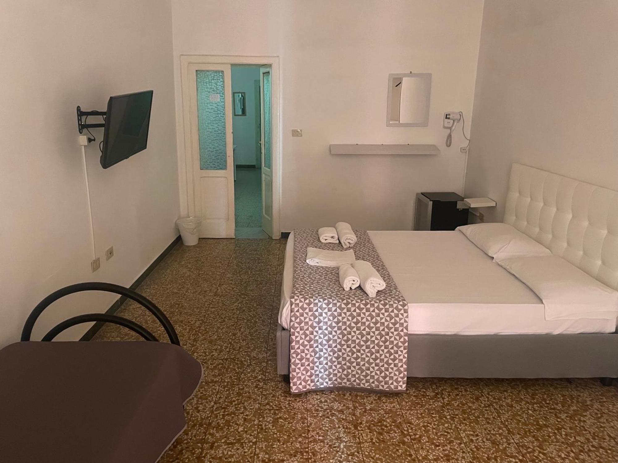 Dama Hostelbb Naples Extérieur photo